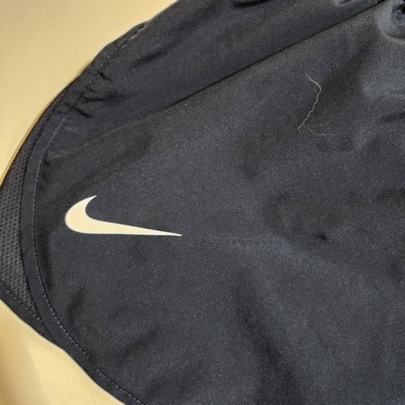 NIKE Dri Fit  Women's Navy blue running Short size M - Picture 4 of 11
